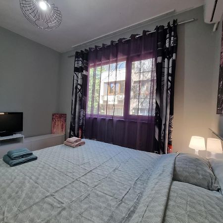 Reni'S Apartment-With Private Parking In Center Burgas Extérieur photo