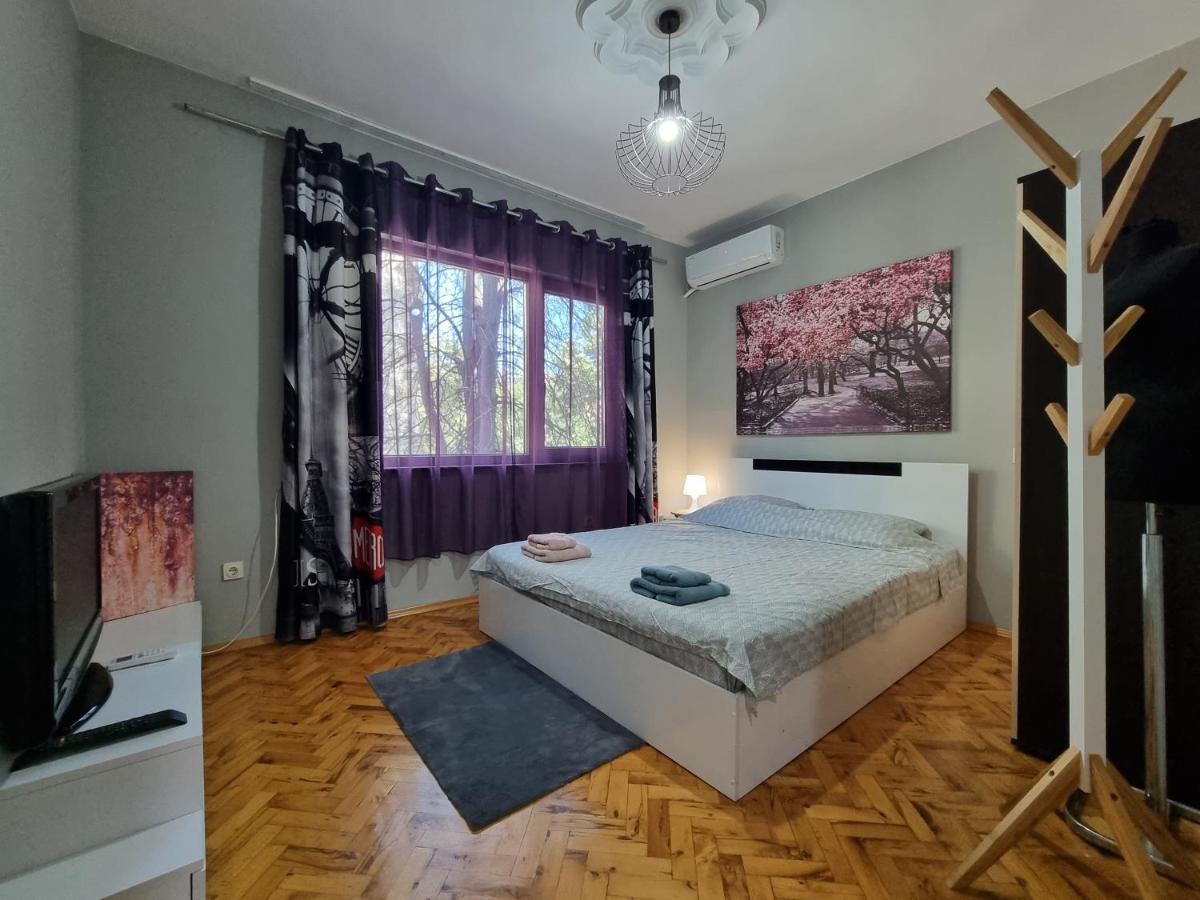 Reni'S Apartment-With Private Parking In Center Burgas Extérieur photo