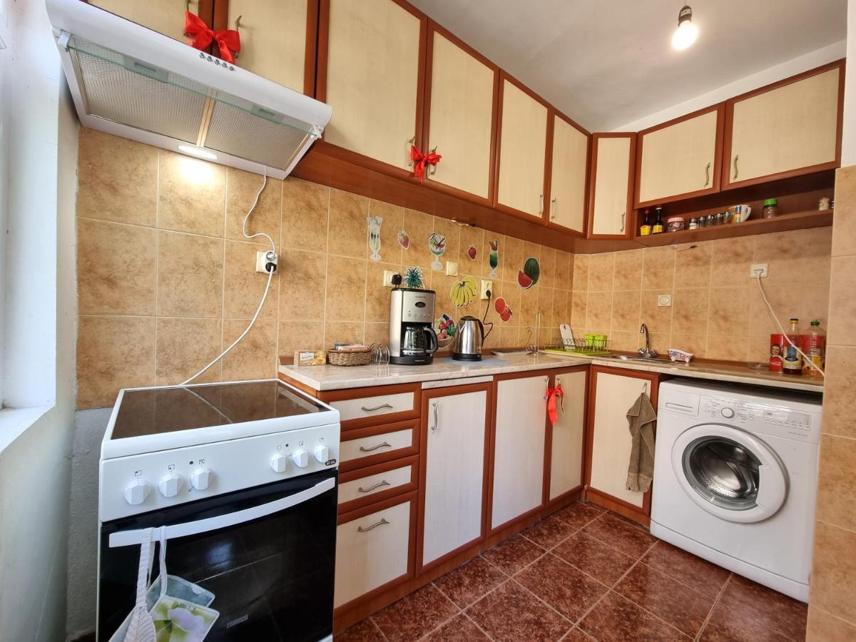Reni'S Apartment-With Private Parking In Center Burgas Extérieur photo