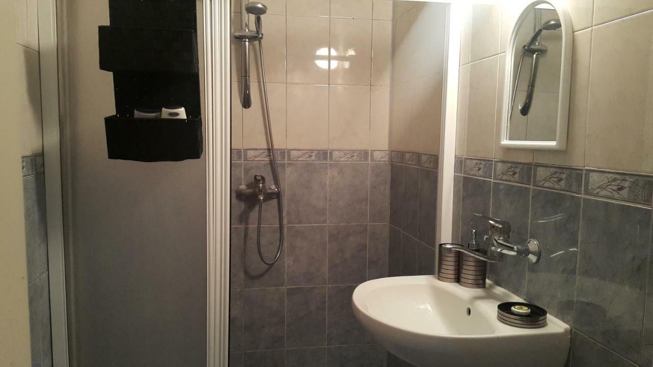 Reni'S Apartment-With Private Parking In Center Burgas Extérieur photo